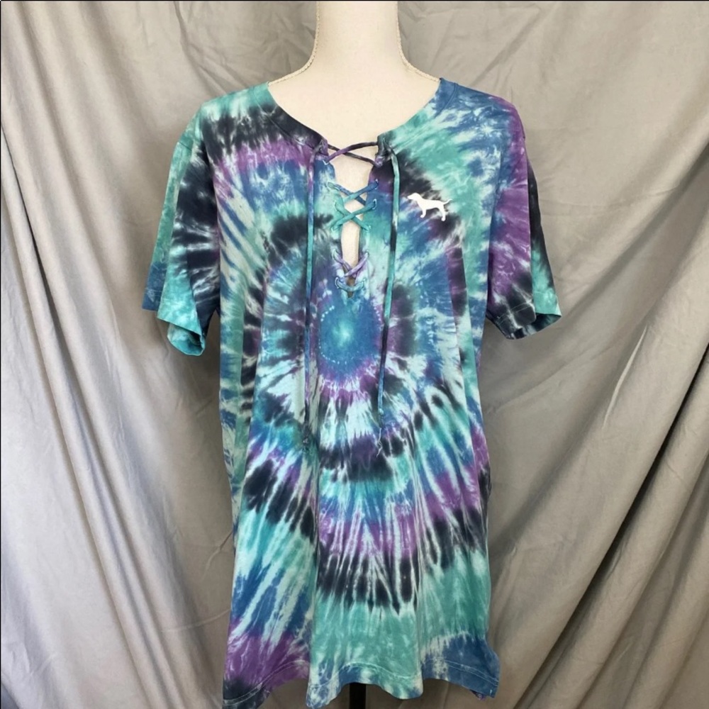 🍄VS PINK Unique Custom Tie Dye Campus Tee - Picture 3 of 10